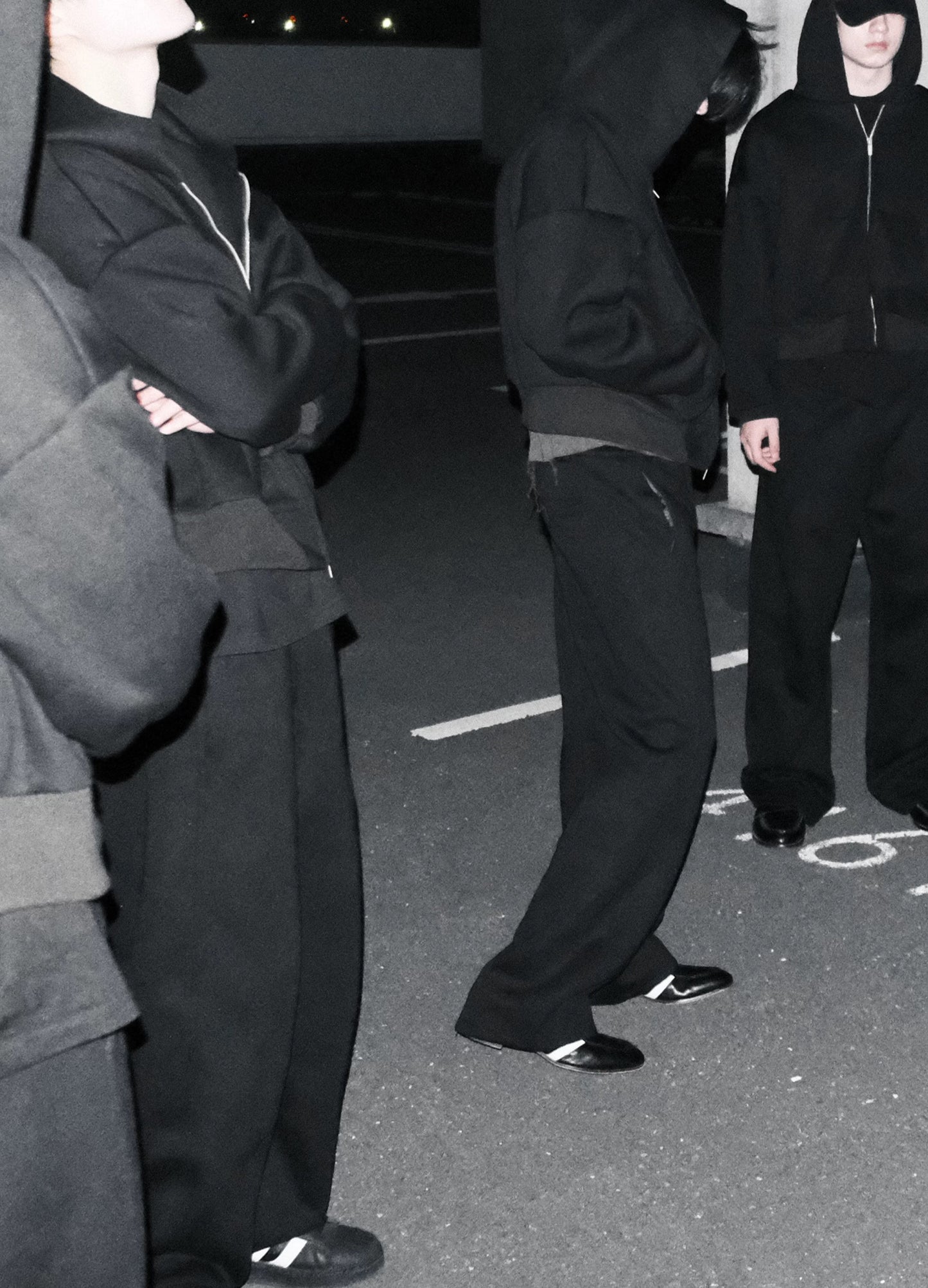 CLIFTON 650G ZIP HOODIE