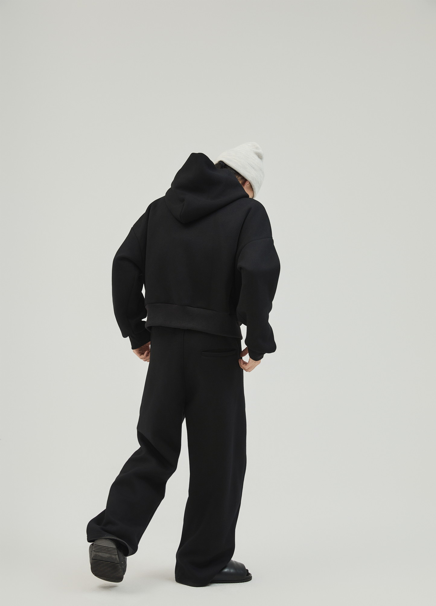 CLIFTON 650G ZIP HOODIE