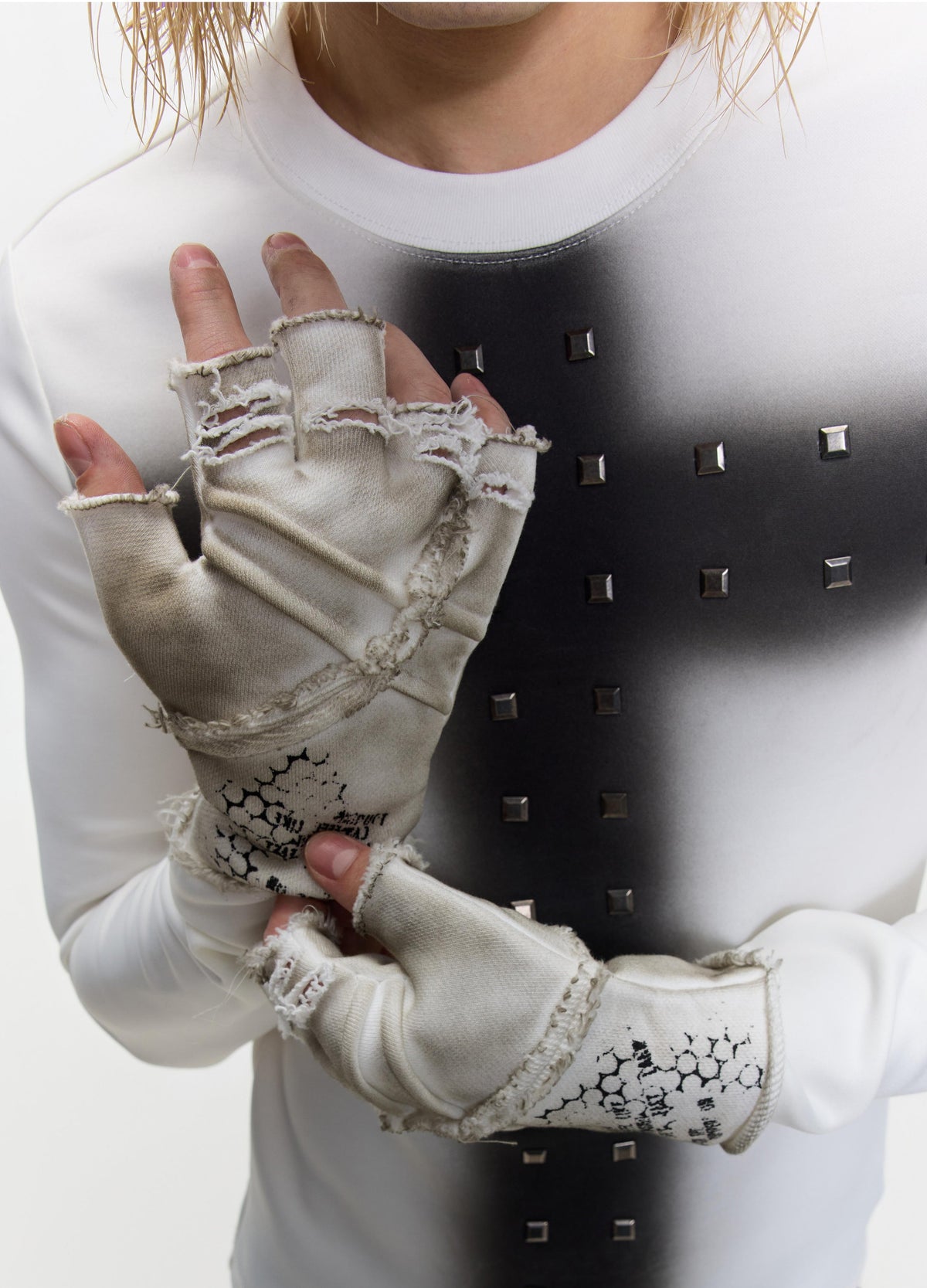 26FW SLASH WASH FINGERLESS GLOVES