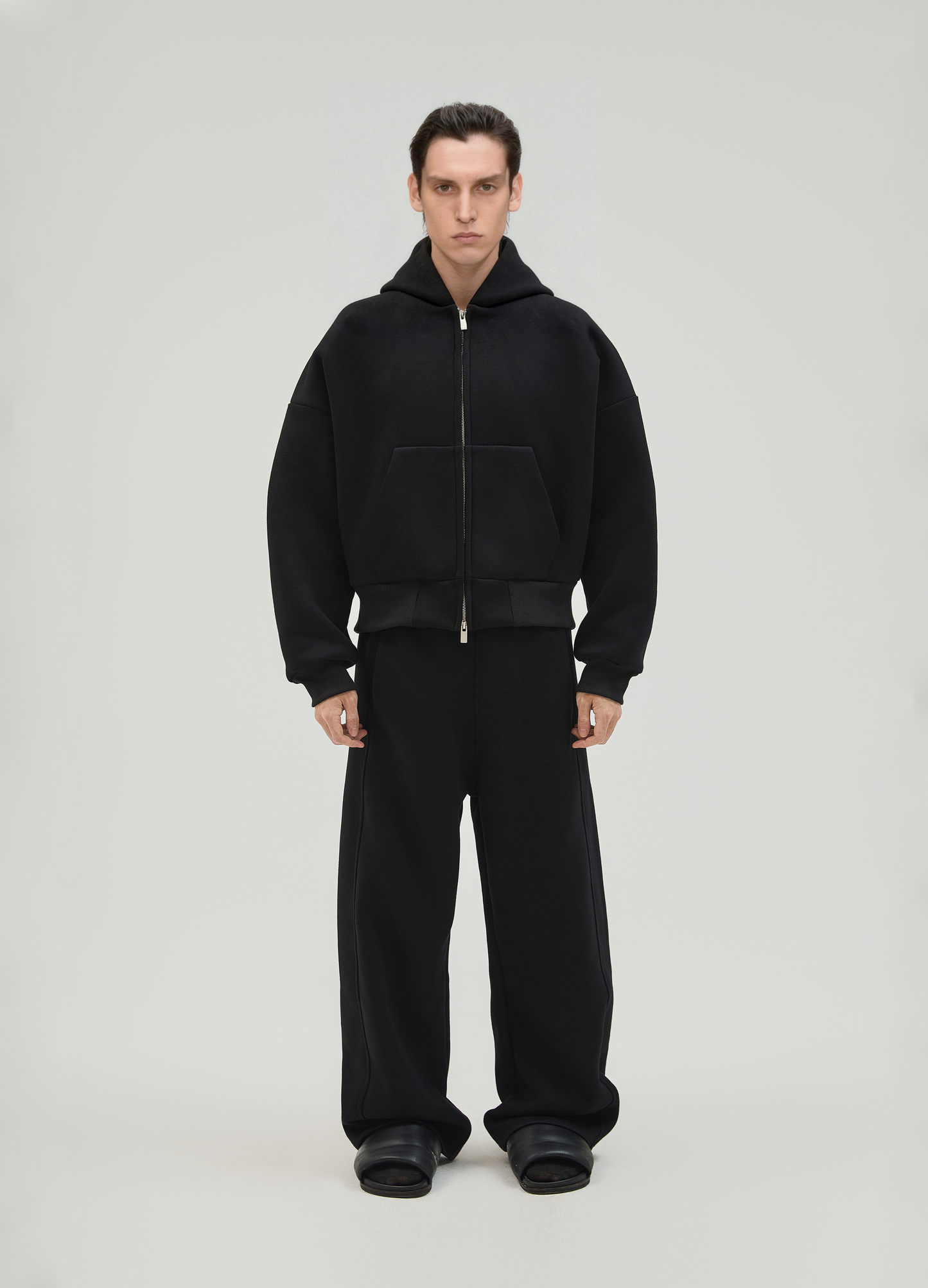 CLIFTON 650G ZIP HOODIE