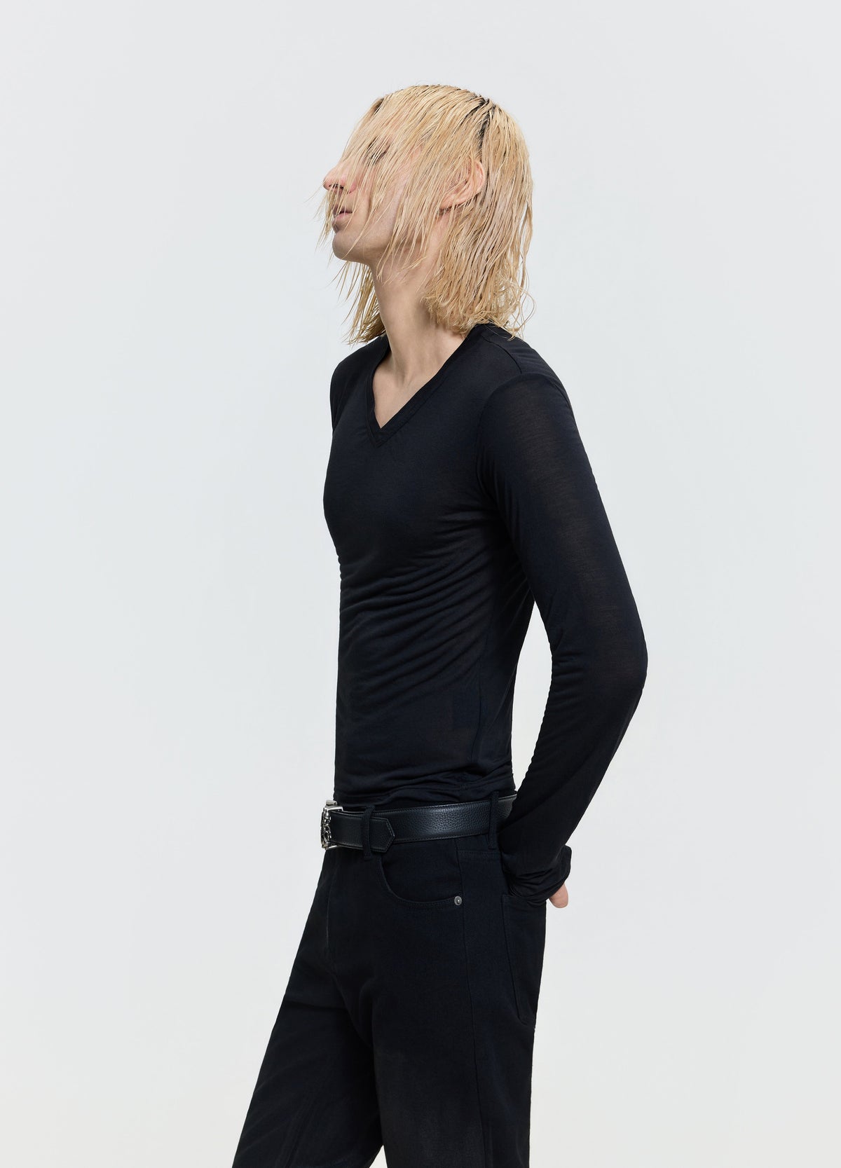 26FW SHEER V-NECK TEE
