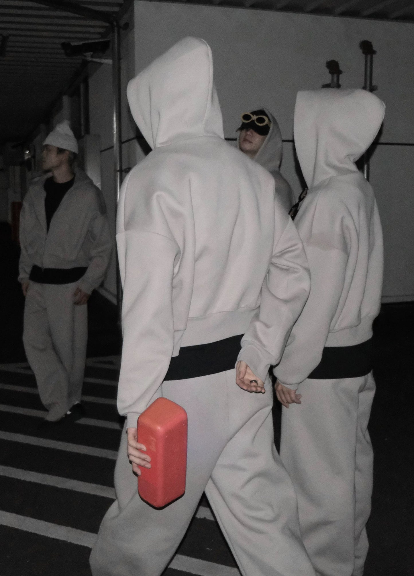 CLIFTON 650G ZIP HOODIE