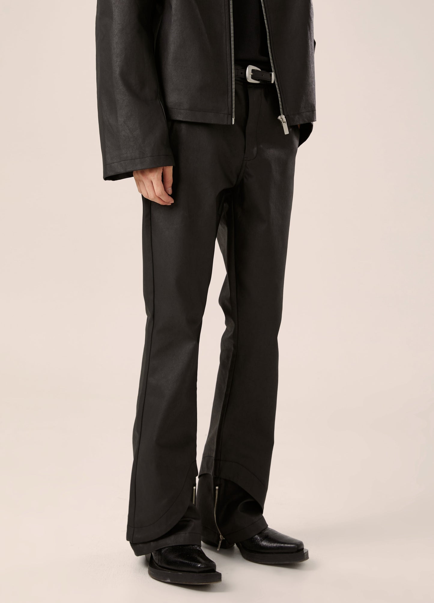 DP PARADIS 23AW WAVE Waxed Trousers
