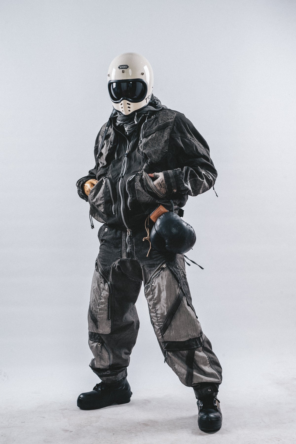 DRKLEI EIGHT-POCKET WASTELAND BOMBER