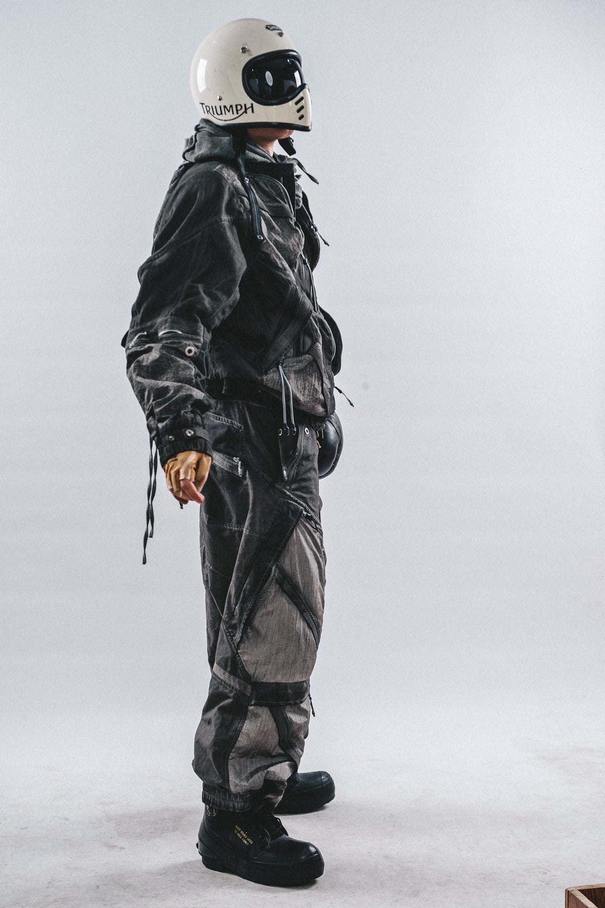 DRKLEI EIGHT-POCKET WASTELAND BOMBER