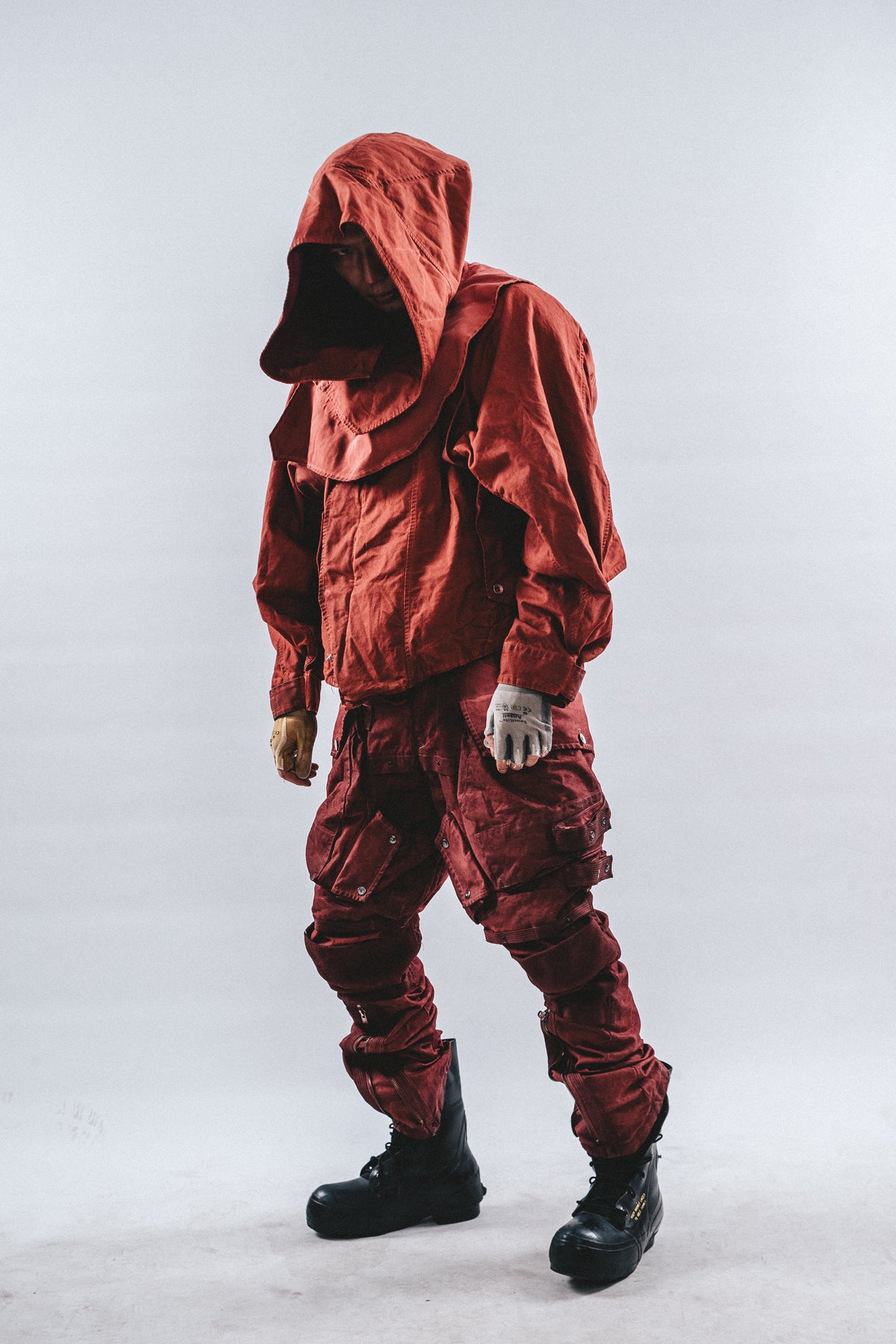 DRKLEI AKIRA GEOMETRIC SHOULDER CAPE