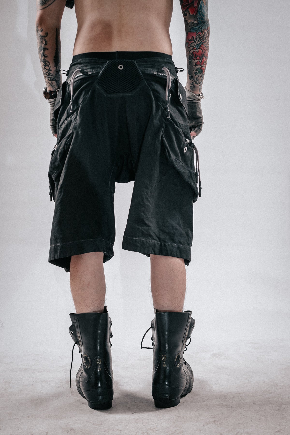 DRKLEI WASTELAND CARGO SHORTS