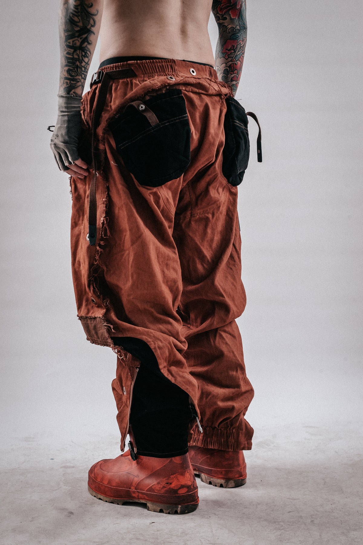 DRKLEI FIN EDGE ZIP CARGO