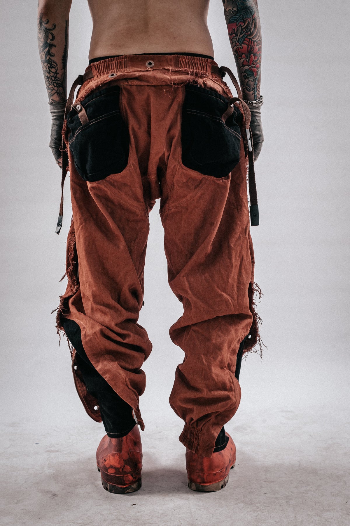 DRKLEI FIN EDGE ZIP CARGO